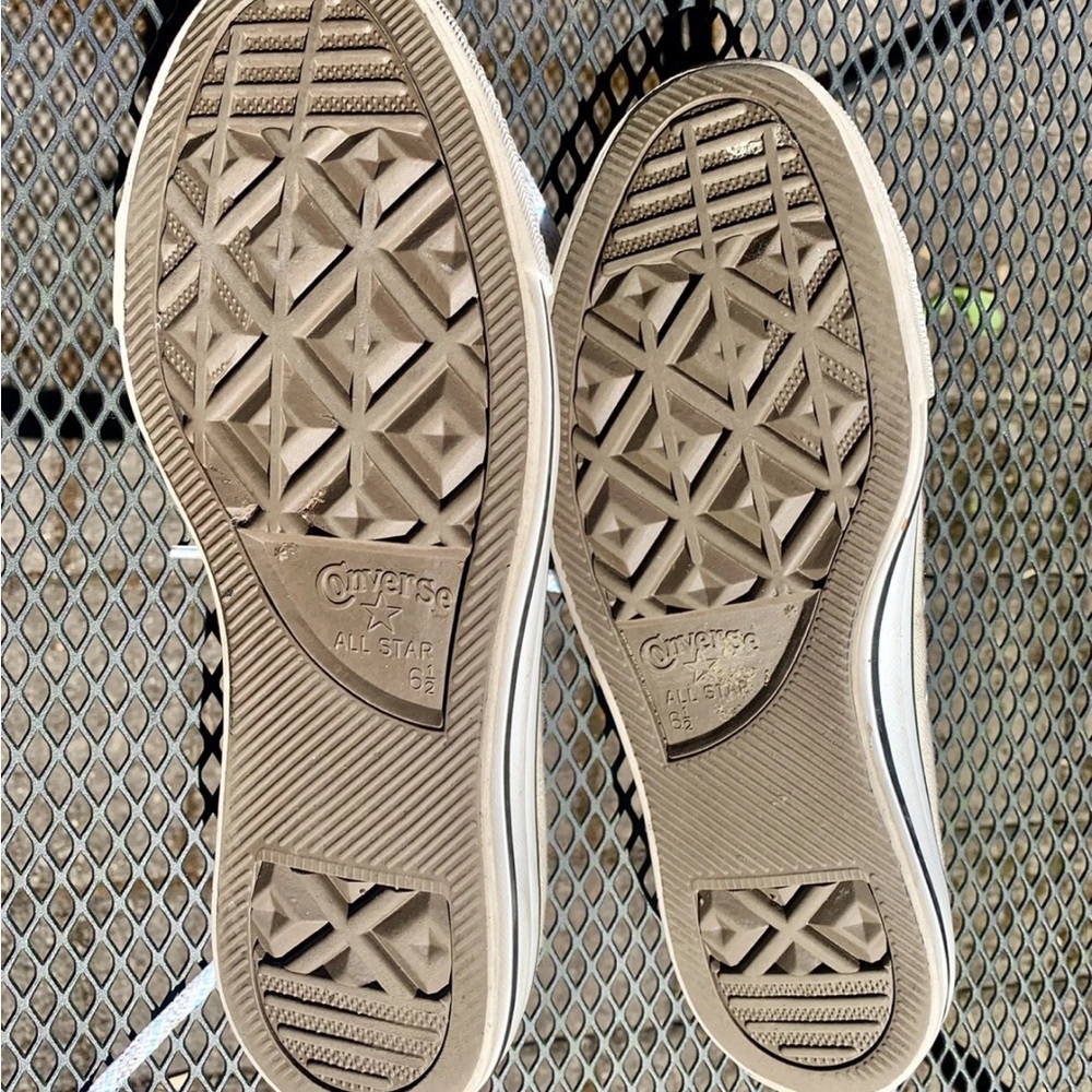 Converse Women's Cream Canvas Sneakers - Picture 4 of 6